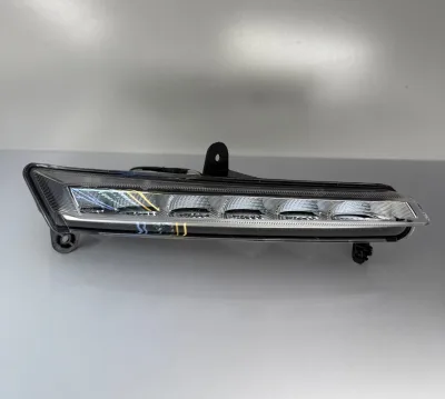 چراغ روز سمت چپ — کد j60-4499010FL