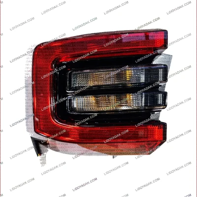 چراغ عقب چپ روی گلگیر ام وی ام X55