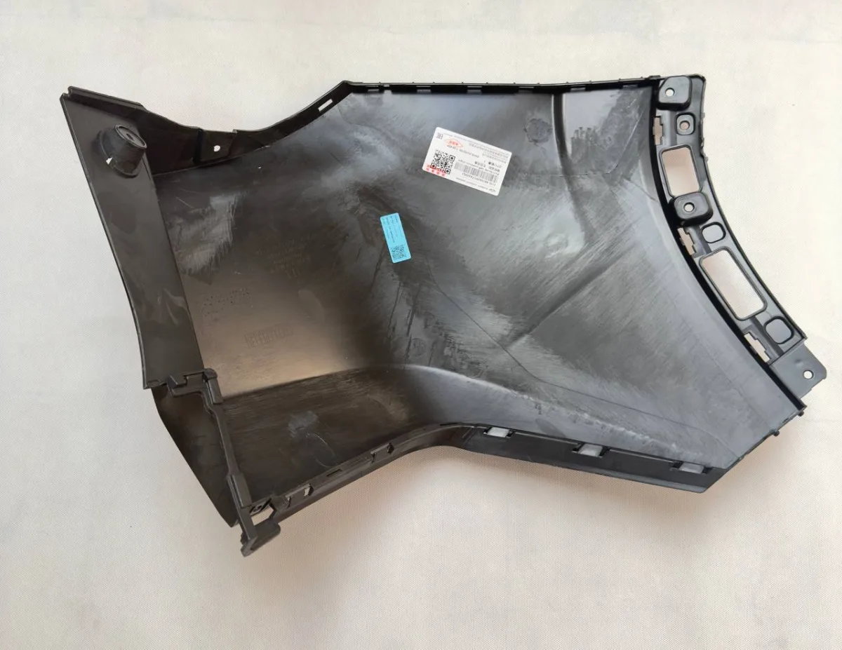 گوشه سپر عقب چپ فونیکس FX