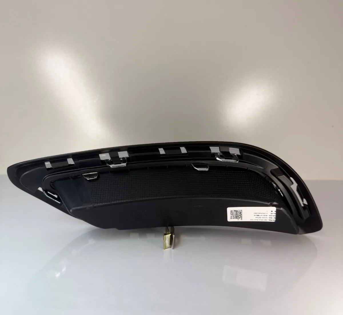 قاب جای اگزوز سپر عقب چپ آریزو 6 PRO — کد 602001837AA