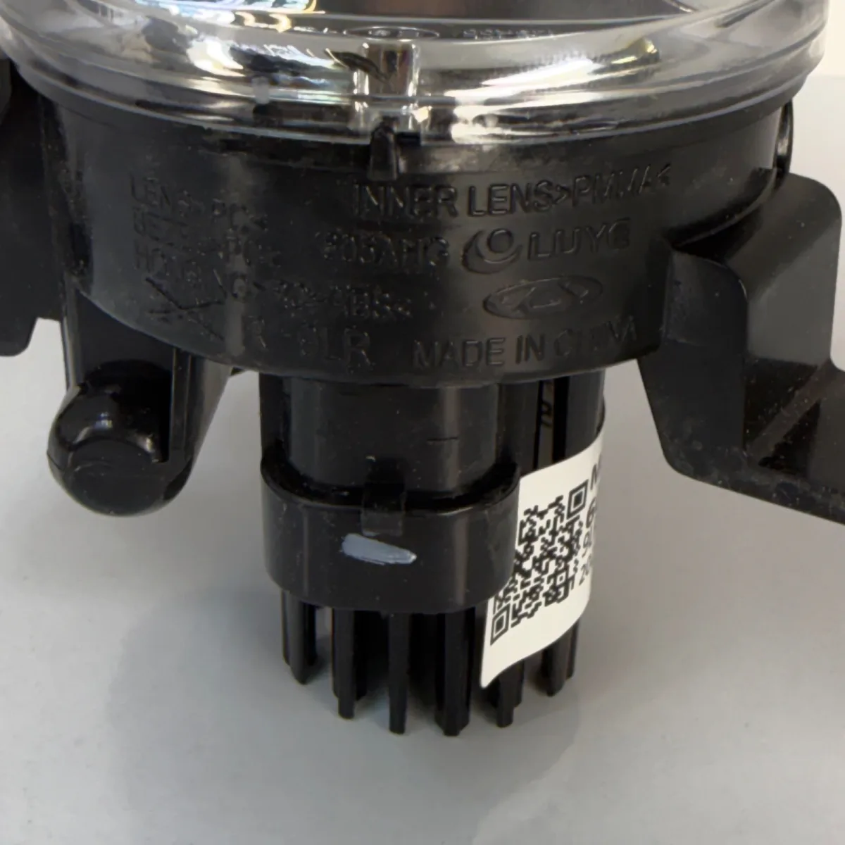 چراغ مه شکن جلو راست آریزو 6 GT — کد 605000853AA