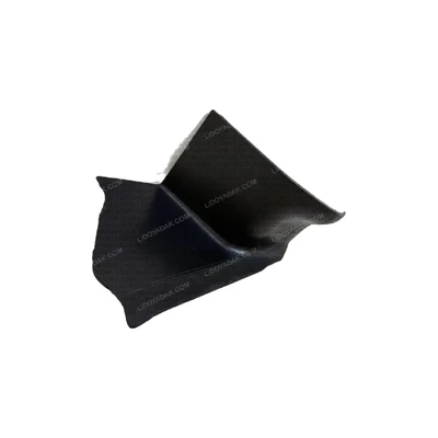 گوشه پلاستیکی چراغ عقب راست فونیکس FX